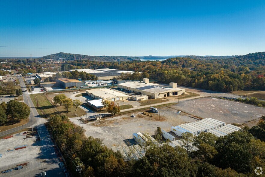 More Photos Of 4170-4180 South Creek Rd, Chattanooga Industrial For Lease