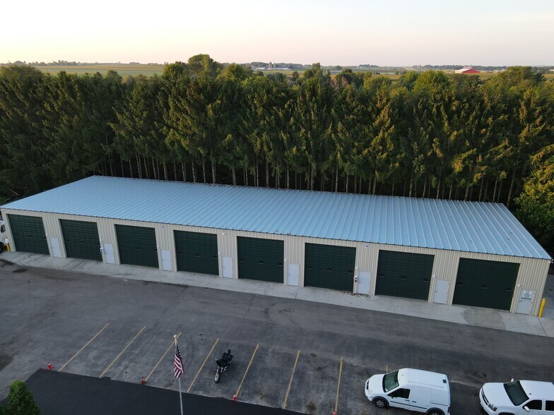 More Photos Of 7646 Conifer Ct, De Forest Warehouse For Lease