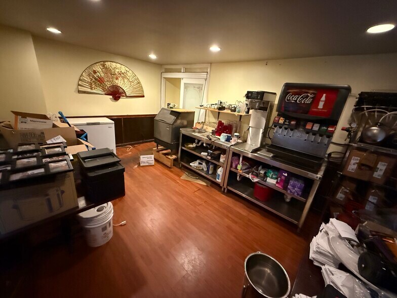 More Photos Of 47 S Centre St, Merchantville Restaurant For Sale