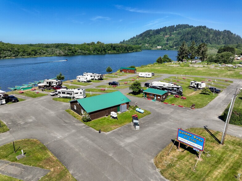 More Photos Of 17581 US Highway 101 N, Klamath Trailer Camper Park For Sale