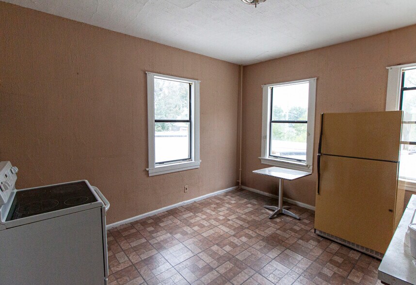 More Photos Of 5003-5005 Gravois Ave, Saint Louis Storefront Retail Residential For Lease