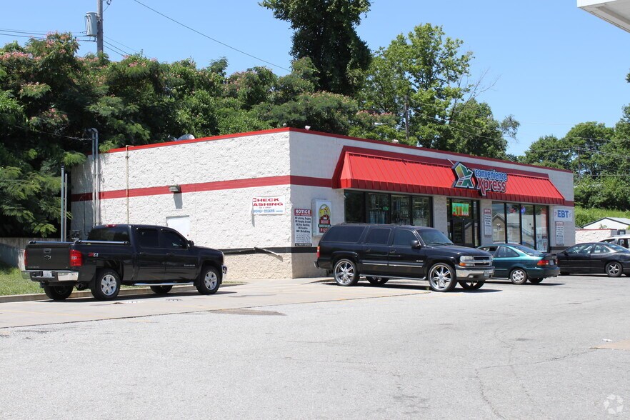More Photos Of 8815 N Broadway St, Saint Louis Service Station For Sale