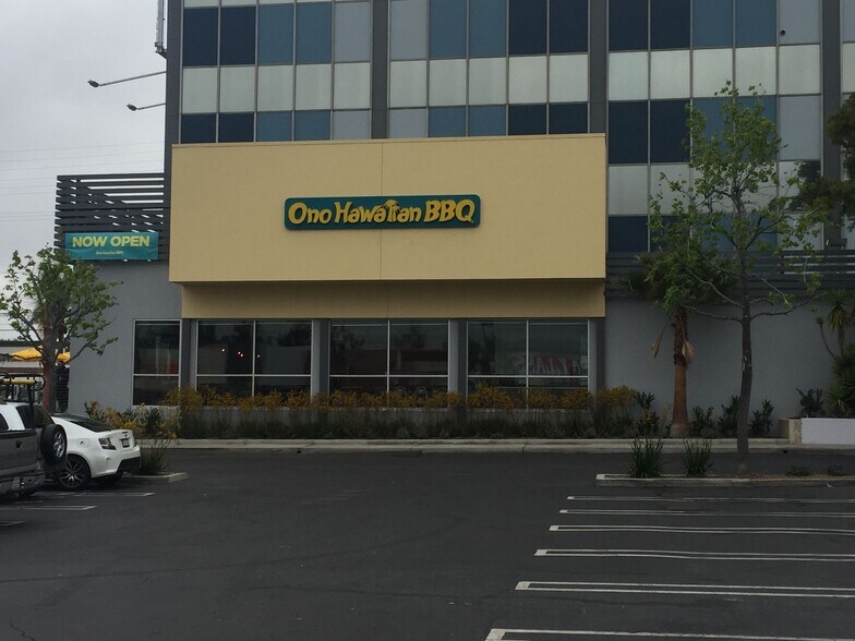 More Photos Of 2930-2940 W Imperial Hwy, Inglewood Office For Lease
