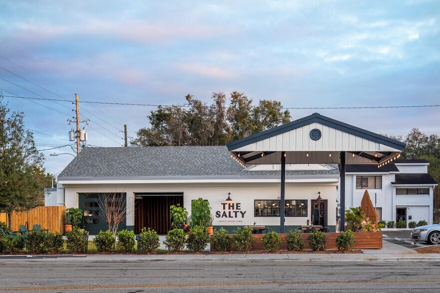 Primary Photo Of 3025 Corrine Dr, Orlando Restaurant For Sale