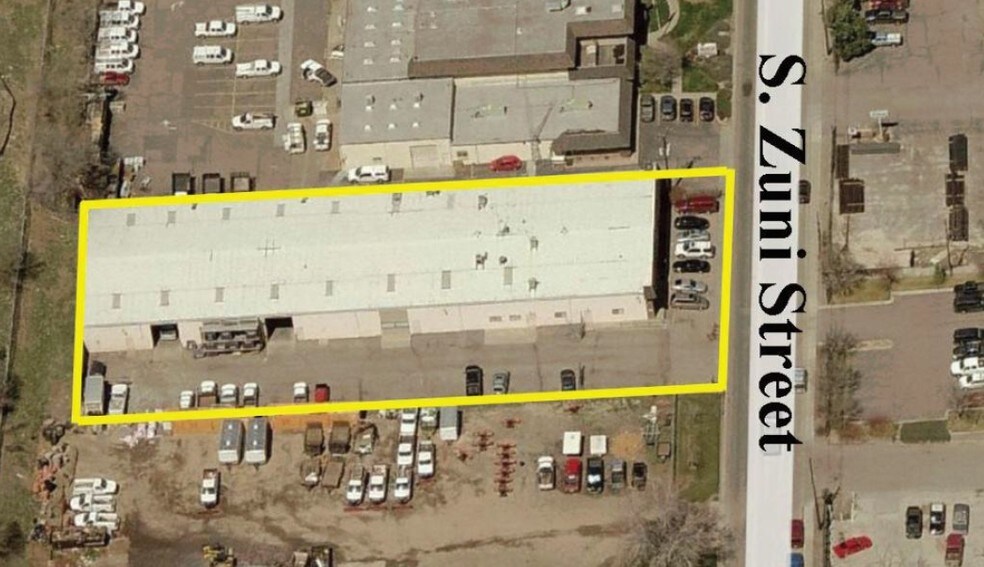 More Photos Of 3251 S Zuni St, Englewood Showroom For Lease
