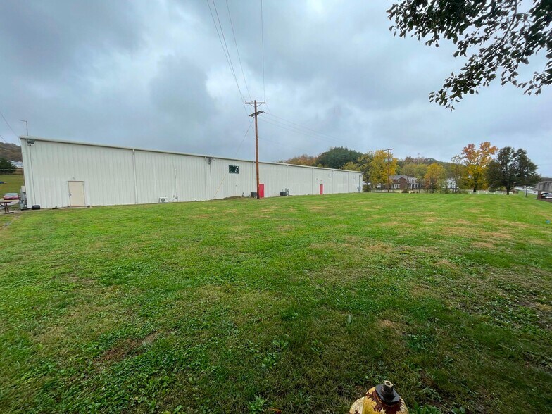 More Photos Of 708 Fairground Rd, Lucasville Land For Sale