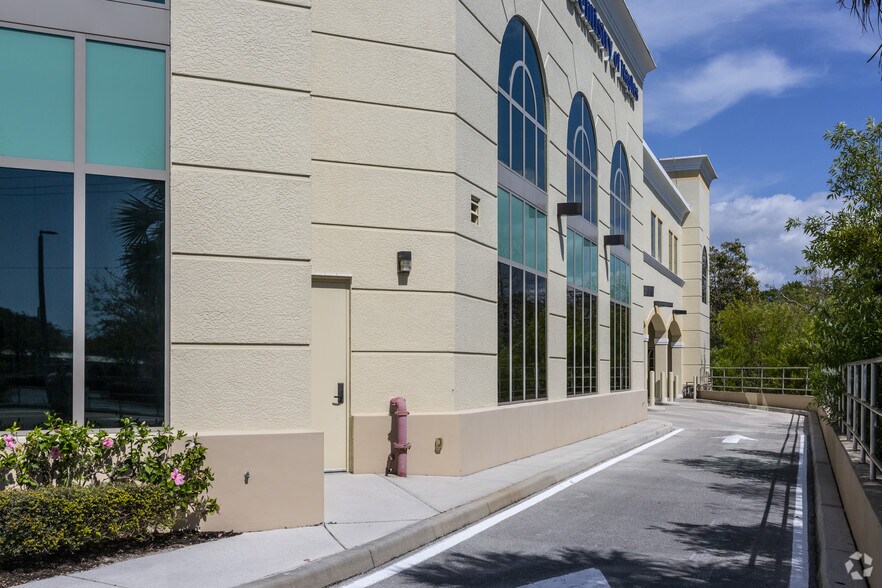 More Photos Of 3021 N Airport Pulling Rd, Naples Office For Sale