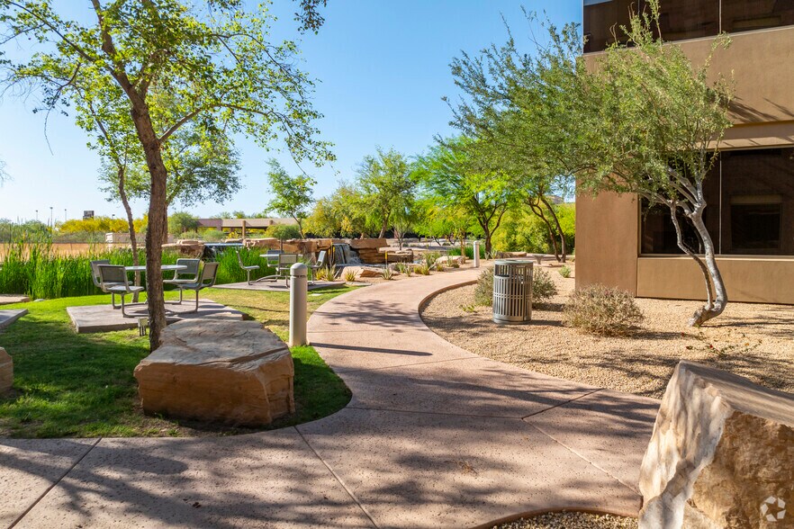 More Photos Of 7580 N Dobson Rd, Scottsdale Office For Sale