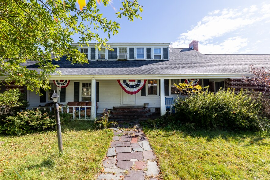 More Photos Of 4 Whitman Rd, Stephentown Sports And Entertainment For Sale
