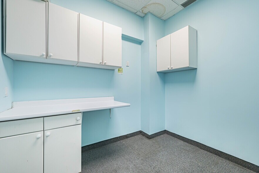 More Photos Of 1625 Albion Rd, Toronto Medical For Sale