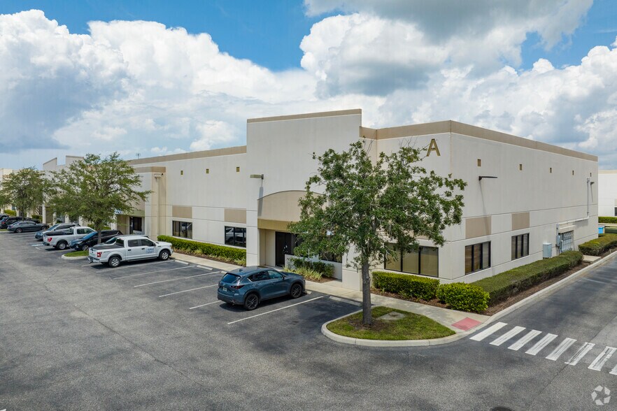 More Photos Of 4610-4630 Eagle Falls Pl, Tampa Warehouse For Lease