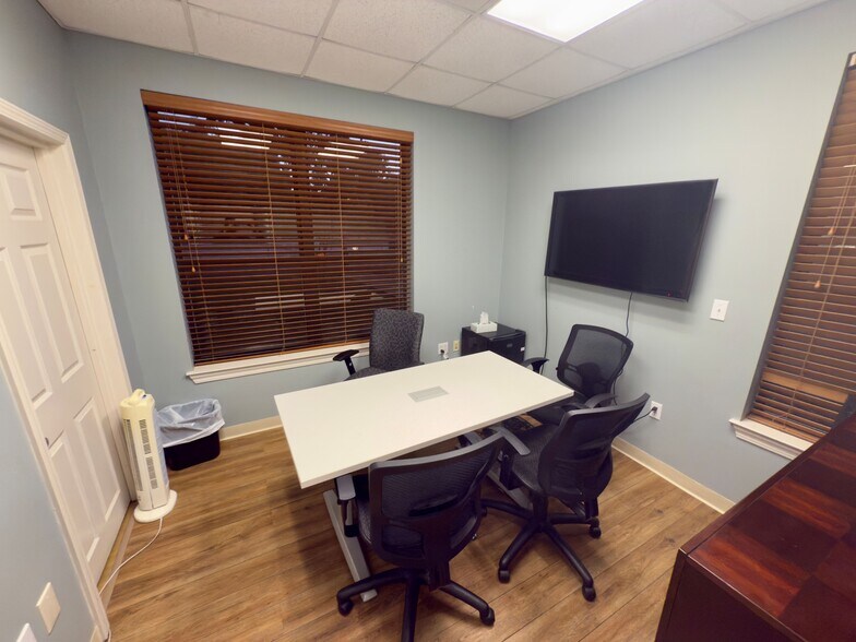 More Photos Of 510 Corday St, Pensacola Medical For Sale