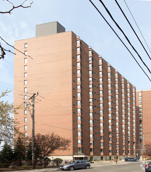 Primary Photo Of 800 Vaughan Rd, Toronto Assisted Living For Lease