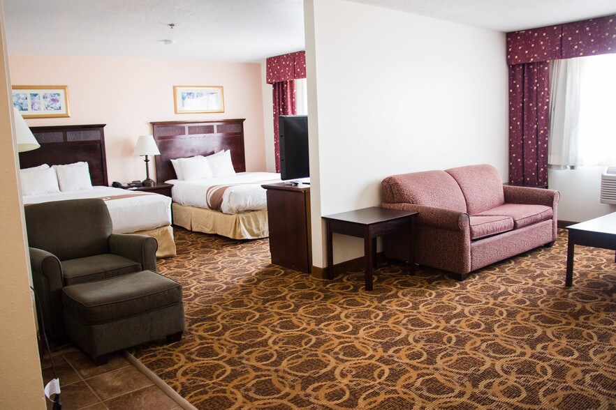 More Photos Of 3610 N Lovington Hwy, Hobbs Hotel For Sale