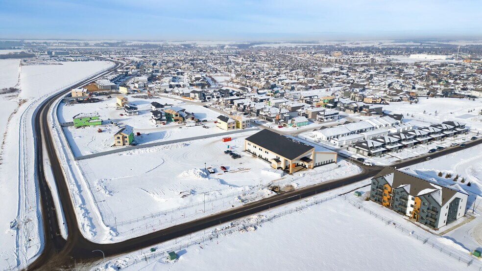 Primary Photo Of 200 Greenfield link, Fort Saskatchewan Storefront For Lease