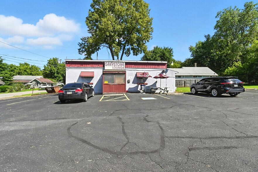 Primary Photo Of 451 Grace St, Mansfield Bar For Sale