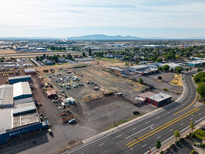 More Photos Of 958 Sixth St, Redmond Land For Sale