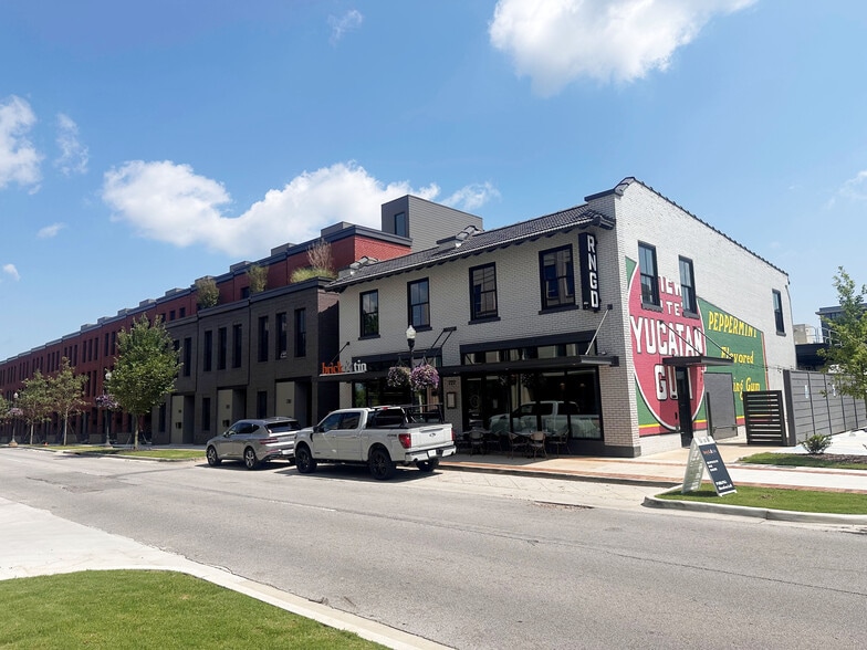 Primary Photo Of 222 Washington St NE, Huntsville General Retail For Lease