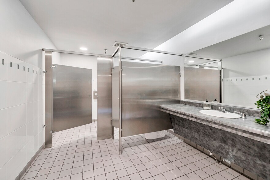 More Photos Of 24691 Del Prado Ave, Dana Point Freestanding For Sale