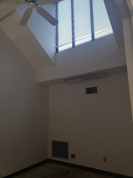 More Photos Of 6259 Executive Blvd, North Bethesda Office For Sale