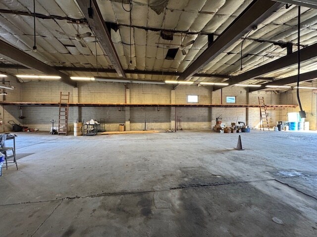 More Photos Of 151 Green St, Lansdale Warehouse For Sale