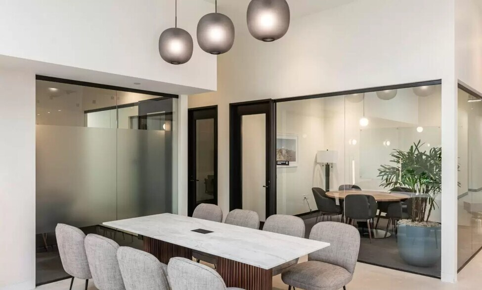 More Photos Of 21 Miller Alley, Pasadena Coworking Space