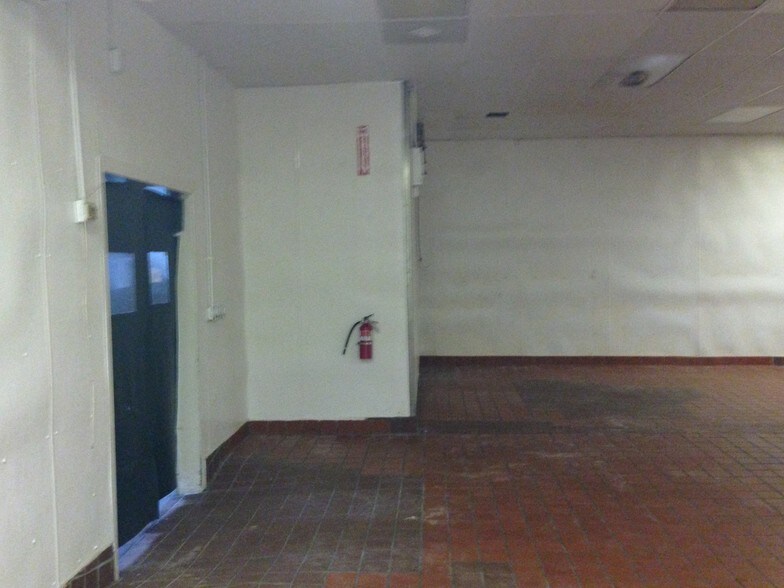 More Photos Of 115 Davis Cir SW, Marietta Food Processing For Sale