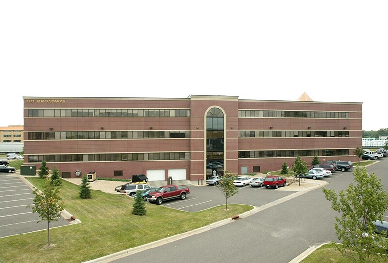 More Photos Of 101 Broadway St W, Osseo Office For Lease