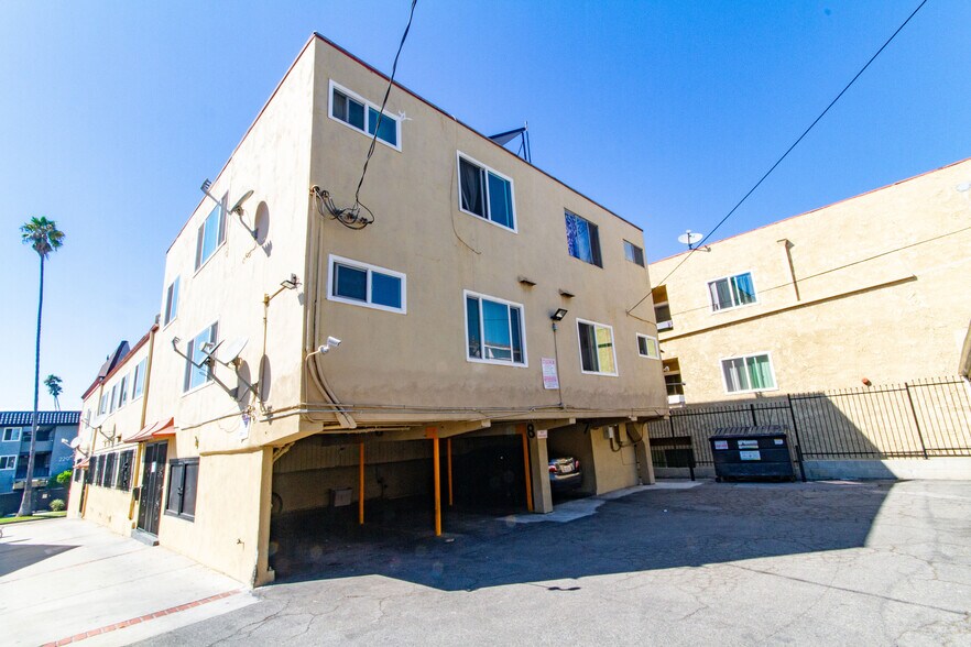 More Photos Of , Los Angeles Multifamily For Sale