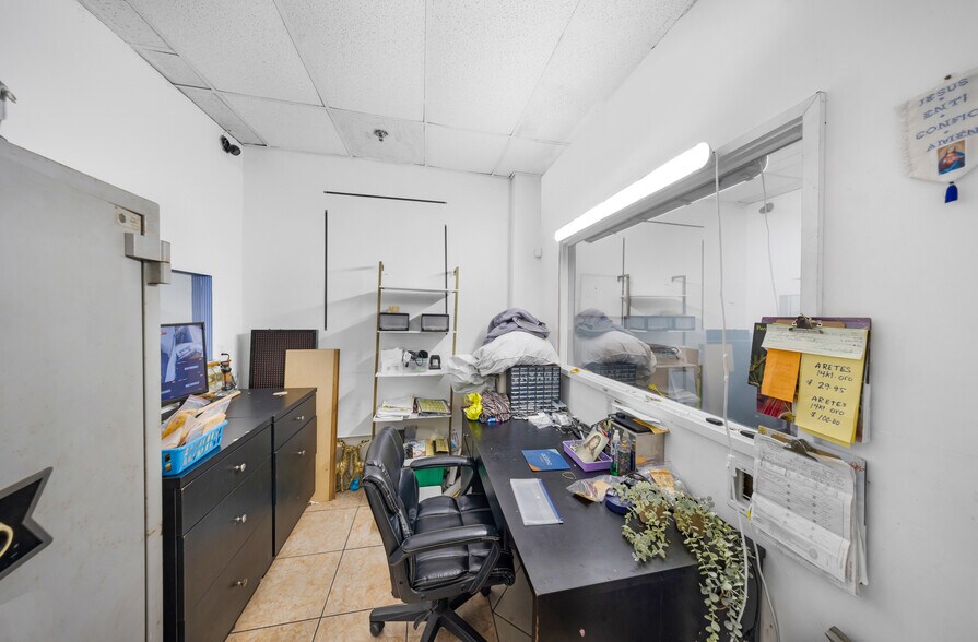 More Photos Of 1201-1223 W Flagler St, Miami Apartments For Lease
