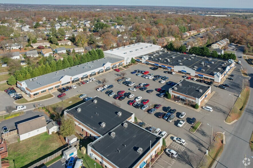 More Photos Of 125 Olde Greenwich Dr, Fredericksburg Flex For Lease