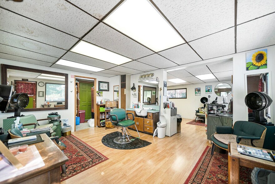 More Photos Of 20363-20379 NW Cedar Ln, Poulsbo General Retail For Sale