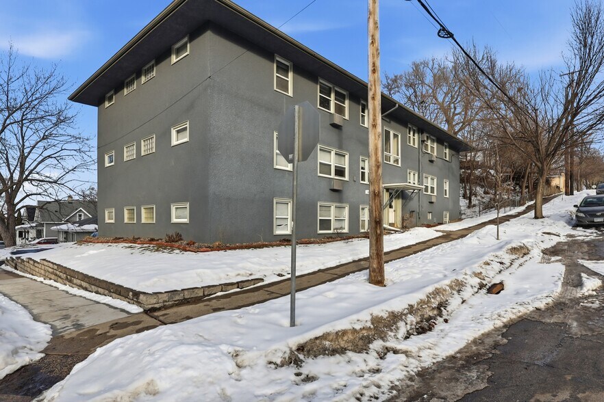 Primary Photo Of 149 Morton St E, Saint Paul Apartments For Sale