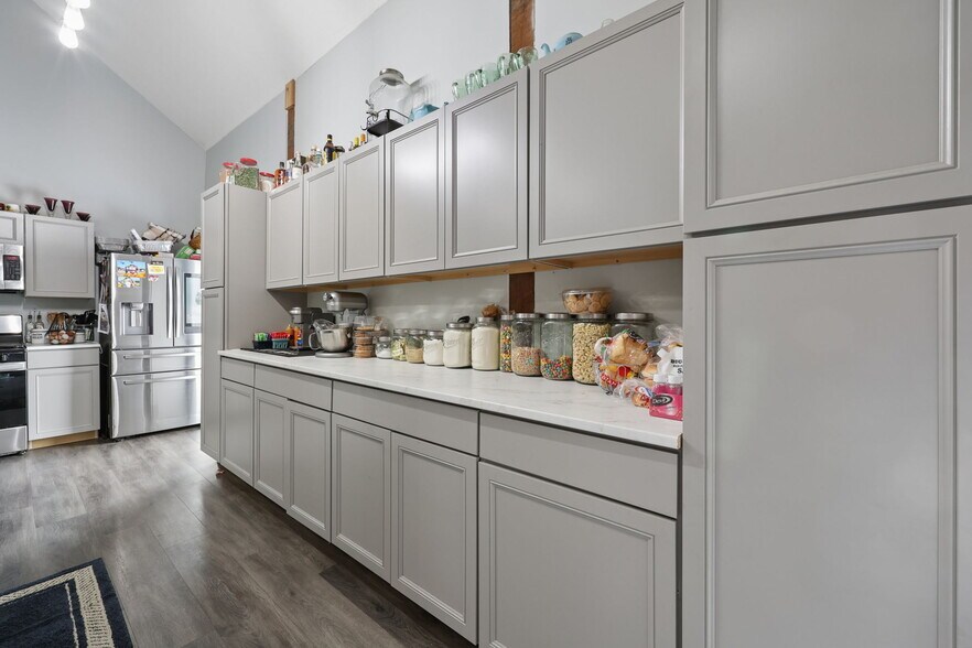 More Photos Of 1520 Island Rd, Circleville Multifamily For Sale