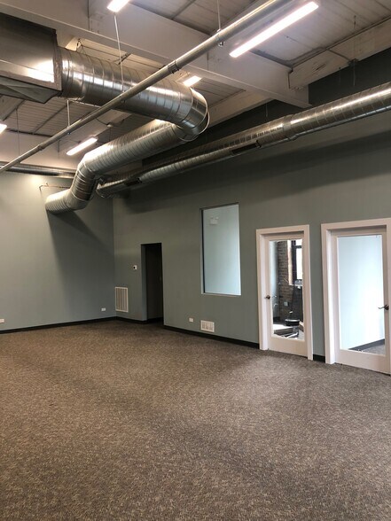 More Photos Of 2241-2245 S Michigan Ave, Chicago Loft Creative Space For Sale