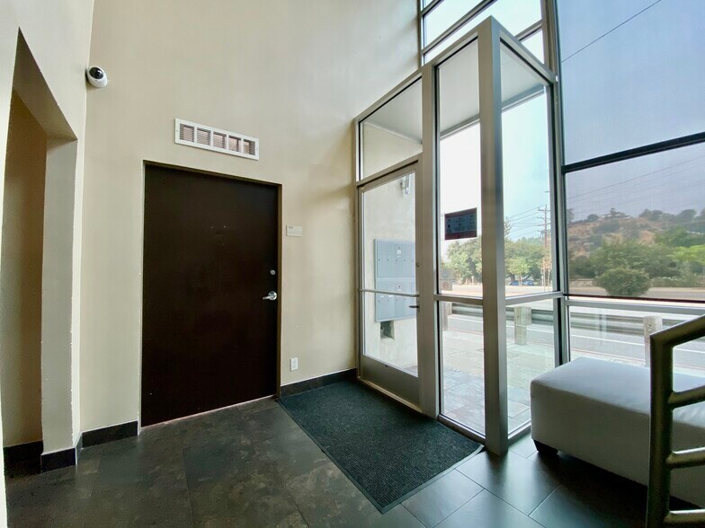 More Photos Of 1528 Canada Blvd, Glendale Medical For Lease