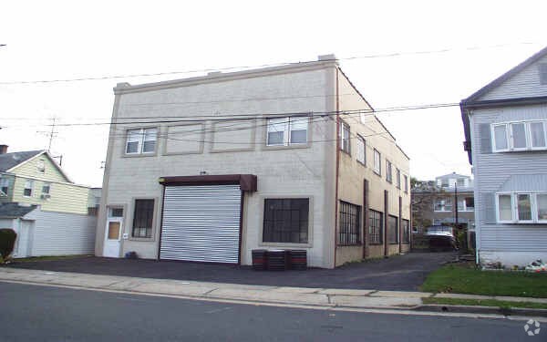 Primary Photo Of 109 Irene St, Linden Warehouse For Lease