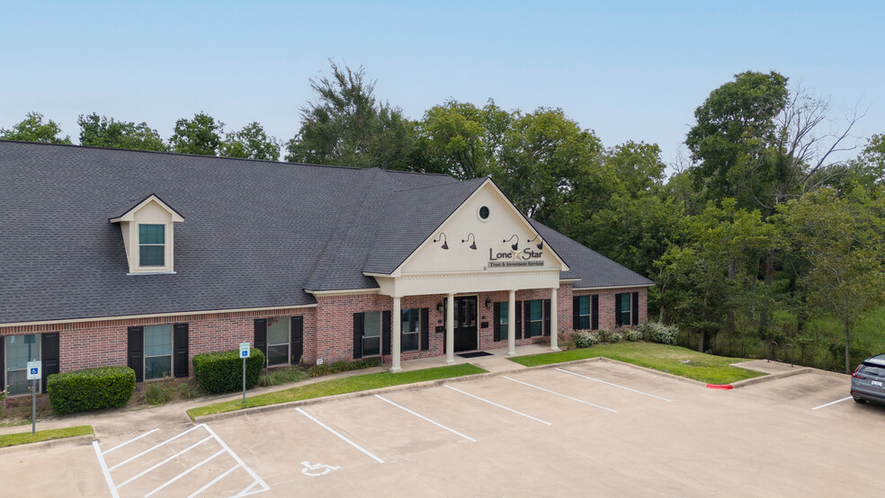 Primary Photo Of 3030 University Dr E, College Station Medical For Lease