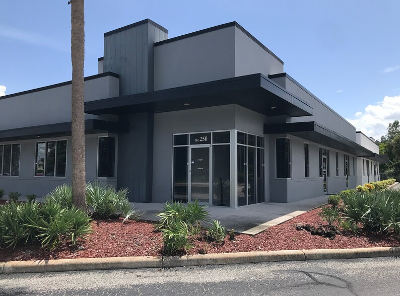 Primary Photo Of 6645 Vineland Rd, Orlando Medical For Lease