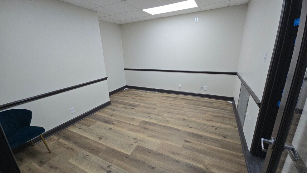 More Photos Of 3409 Spencer Hwy, Pasadena Office For Lease