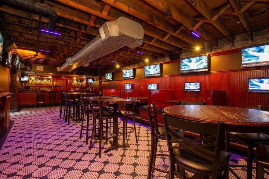 More Photos Of 948-952 W Webster Ave, Chicago Storefront Retail Residential For Sale