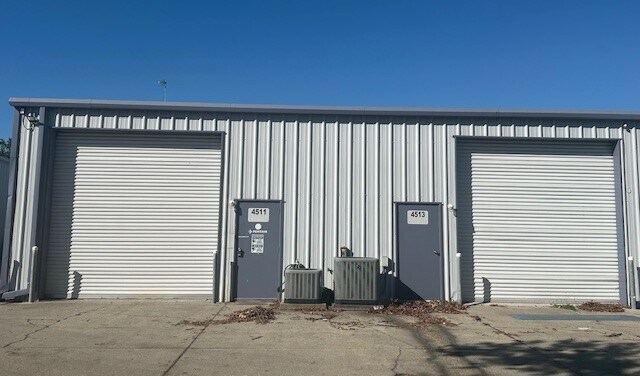 More Photos Of 4515 Northgate Ct, Sarasota Warehouse For Lease
