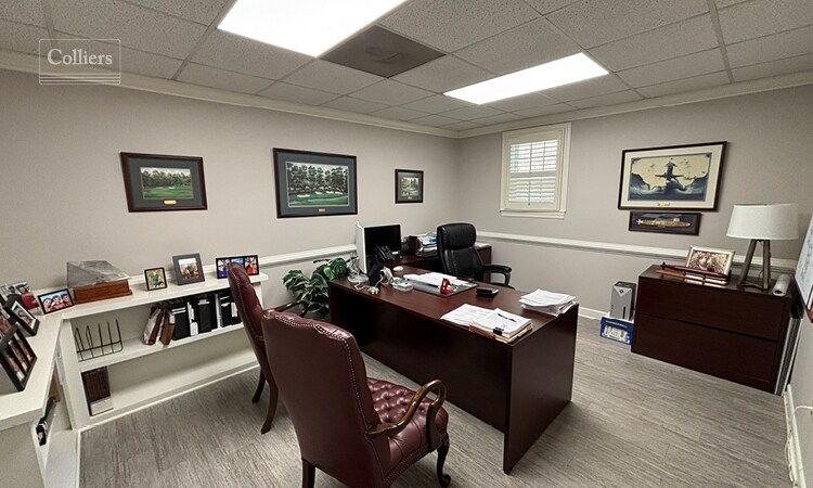 More Photos Of 245 E Broad St, Greenville Office For Lease