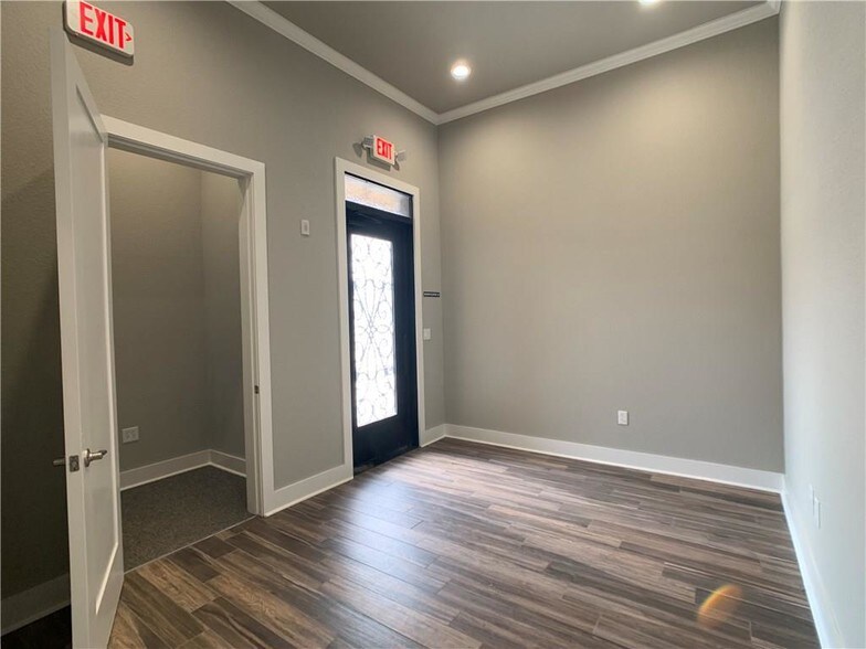 More Photos Of 5899 Preston Rd, Frisco Office For Sale