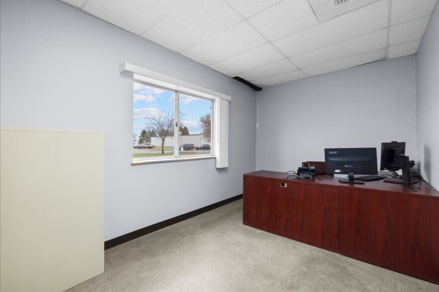 More Photos Of 6830 Commercial Ave, Billings Industrial For Sale