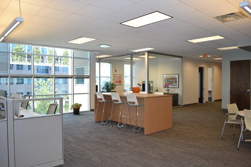 More Photos Of 245 Riverside Ave, Jacksonville Office For Lease