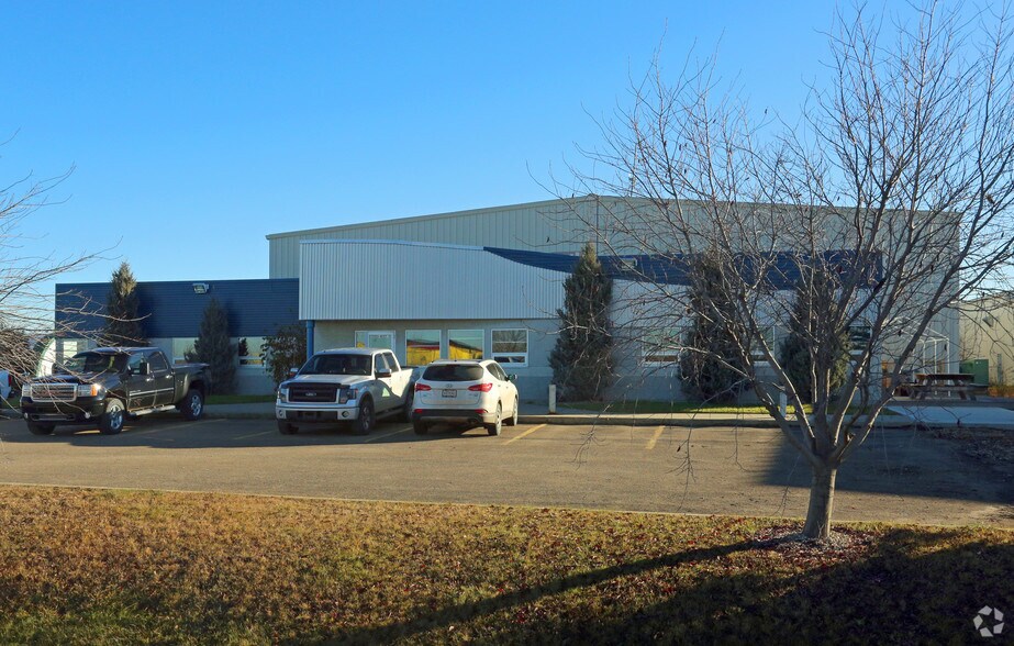 Primary Photo Of 1203 4th St, Nisku Manufacturing For Lease