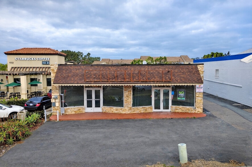 Primary Photo Of 1708-1710 Mission Ave, Oceanside Freestanding For Sale