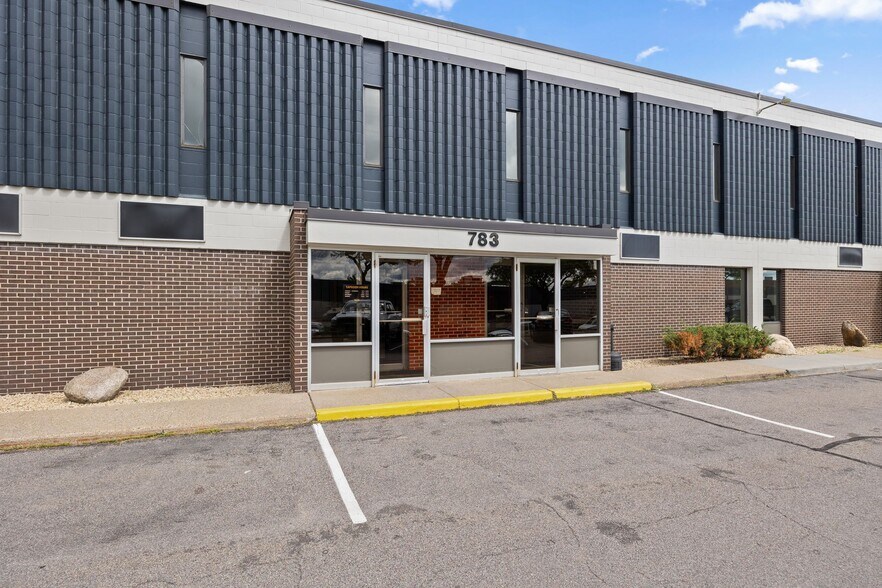 More Photos Of 771-783 NE Harding St, Minneapolis Warehouse For Lease