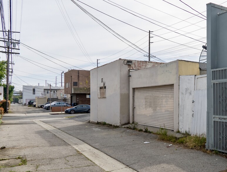 More Photos Of 2724 S Robertson Blvd, Los Angeles Storefront Retail Office For Sale